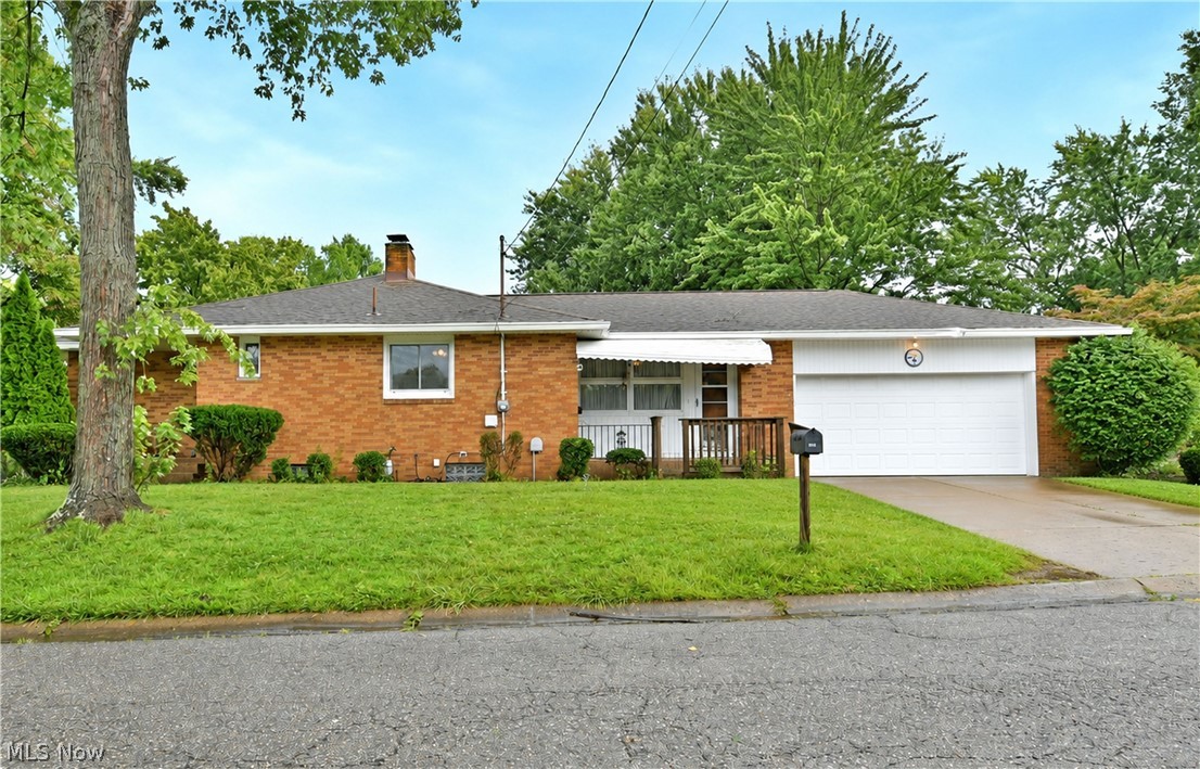 1265 North Road NE Warren OH 44483