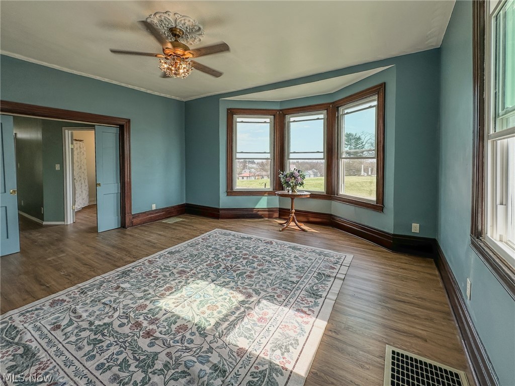 166 S Ohio Street Cadiz OH 43907