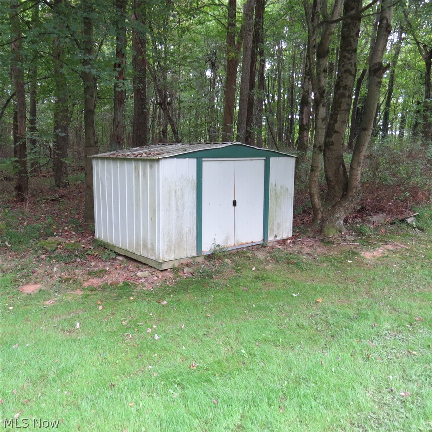 1320 Clay Road NW Dellroy OH 44620