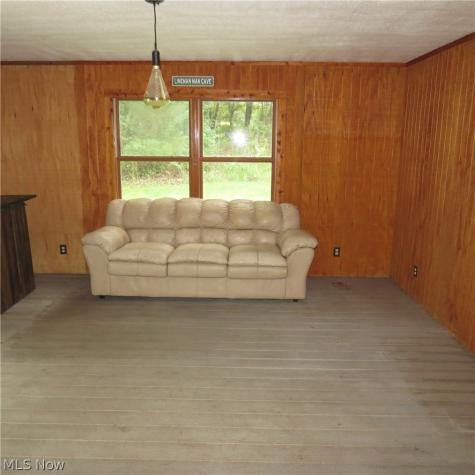1320 Clay Road NW Dellroy OH 44620