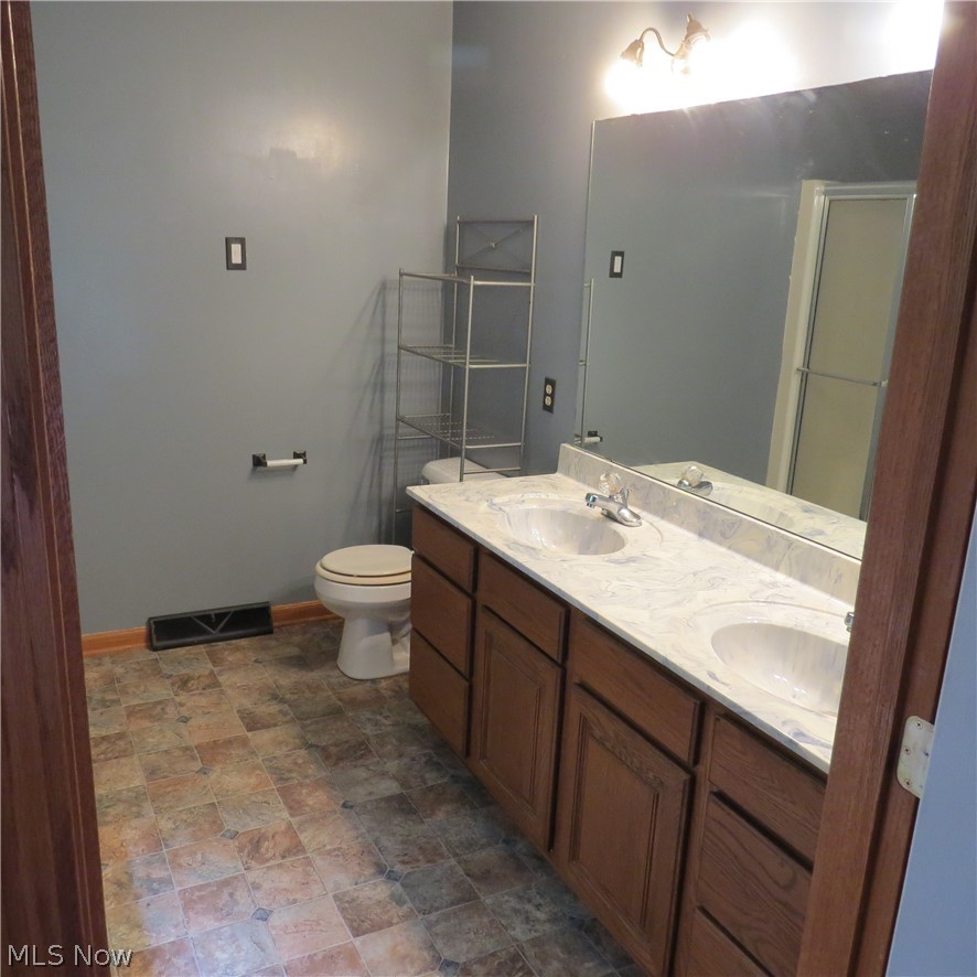 1320 Clay Road NW Dellroy OH 44620