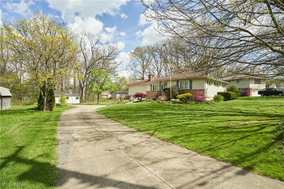 1103 Owsley Road Mcdonald OH 44437