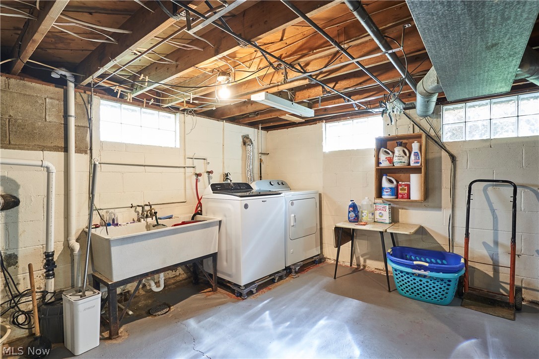 1103 Owsley Road Mcdonald OH 44437