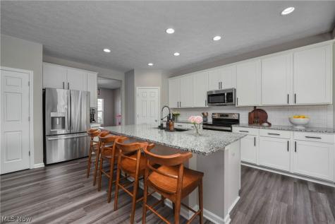 8133 Ashford Circle North Ridgeville OH 44039