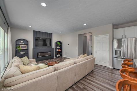 8133 Ashford Circle North Ridgeville OH 44039