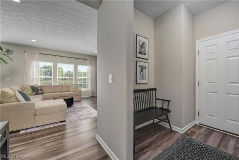 8133 Ashford Circle North Ridgeville OH 44039