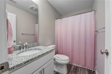 8133 Ashford Circle North Ridgeville OH 44039