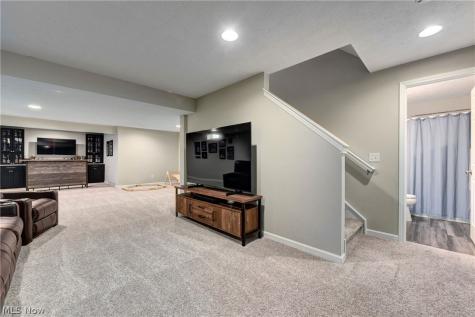 8133 Ashford Circle North Ridgeville OH 44039