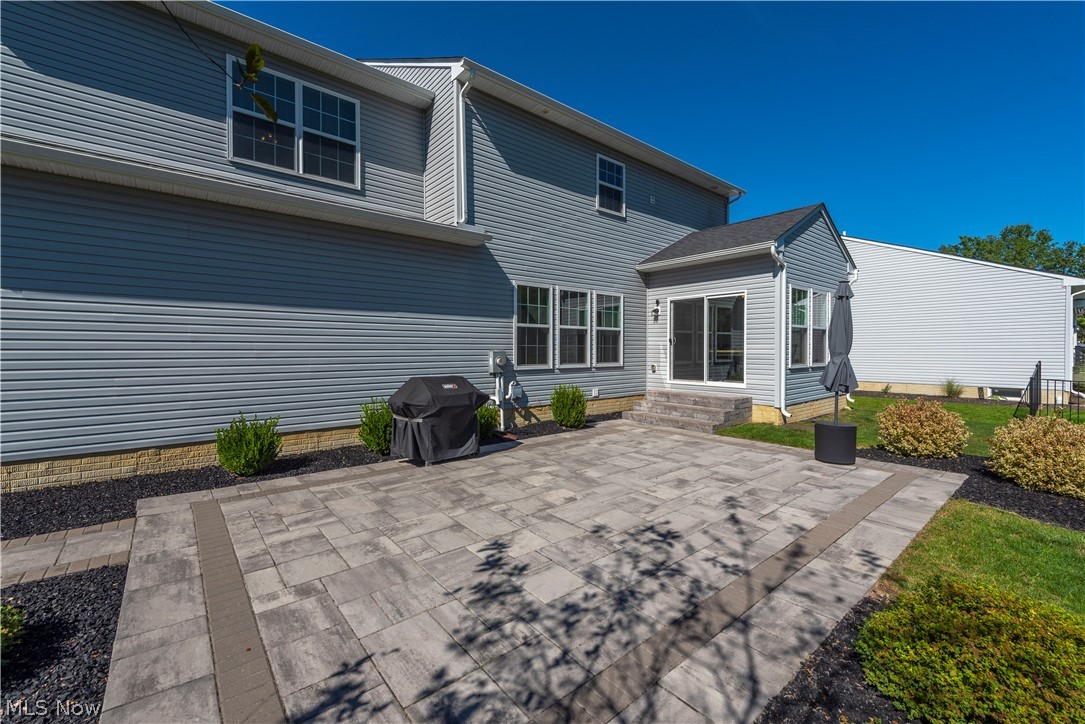 8133 Ashford Circle North Ridgeville OH 44039