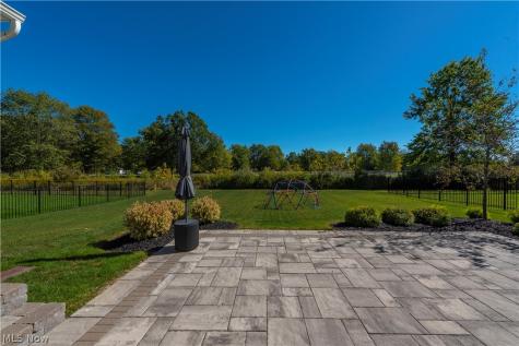 8133 Ashford Circle North Ridgeville OH 44039