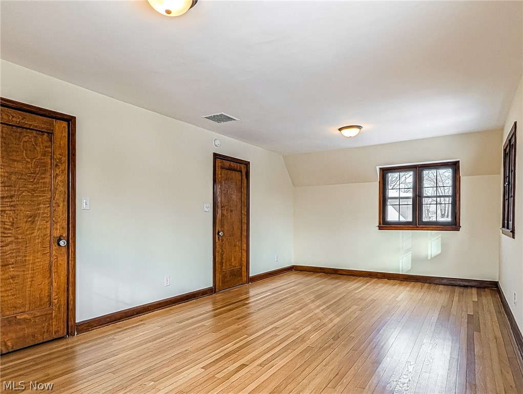 931 Amelia Avenue Akron OH 44302
