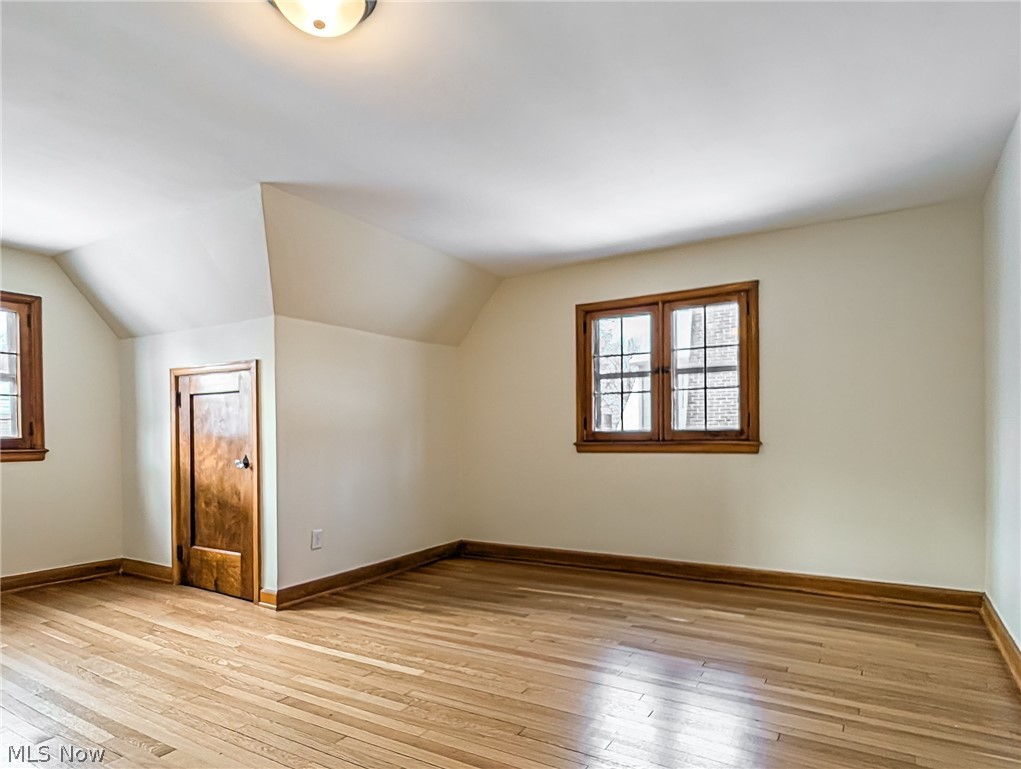 931 Amelia Avenue Akron OH 44302