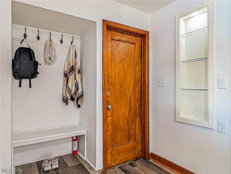 931 Amelia Avenue Akron OH 44302