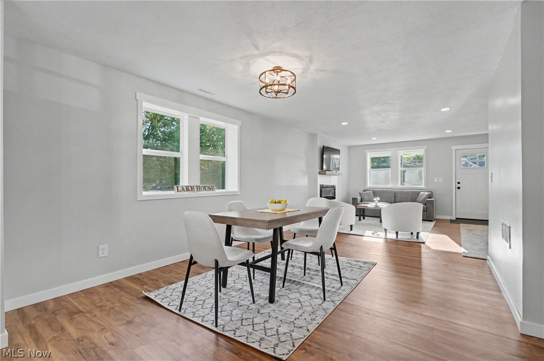 2351 Heston Drive Lake Milton OH 44429