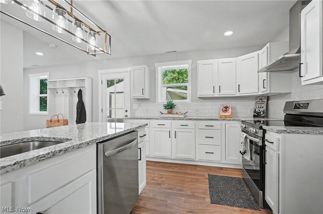 2351 Heston Drive Lake Milton OH 44429