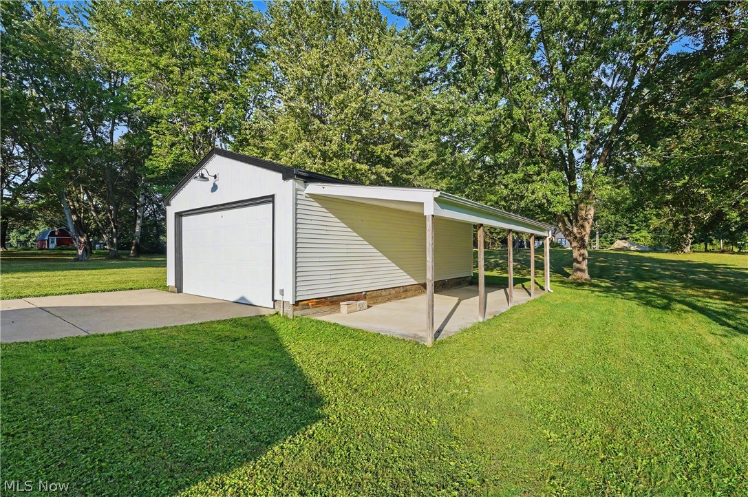 2351 Heston Drive Lake Milton OH 44429