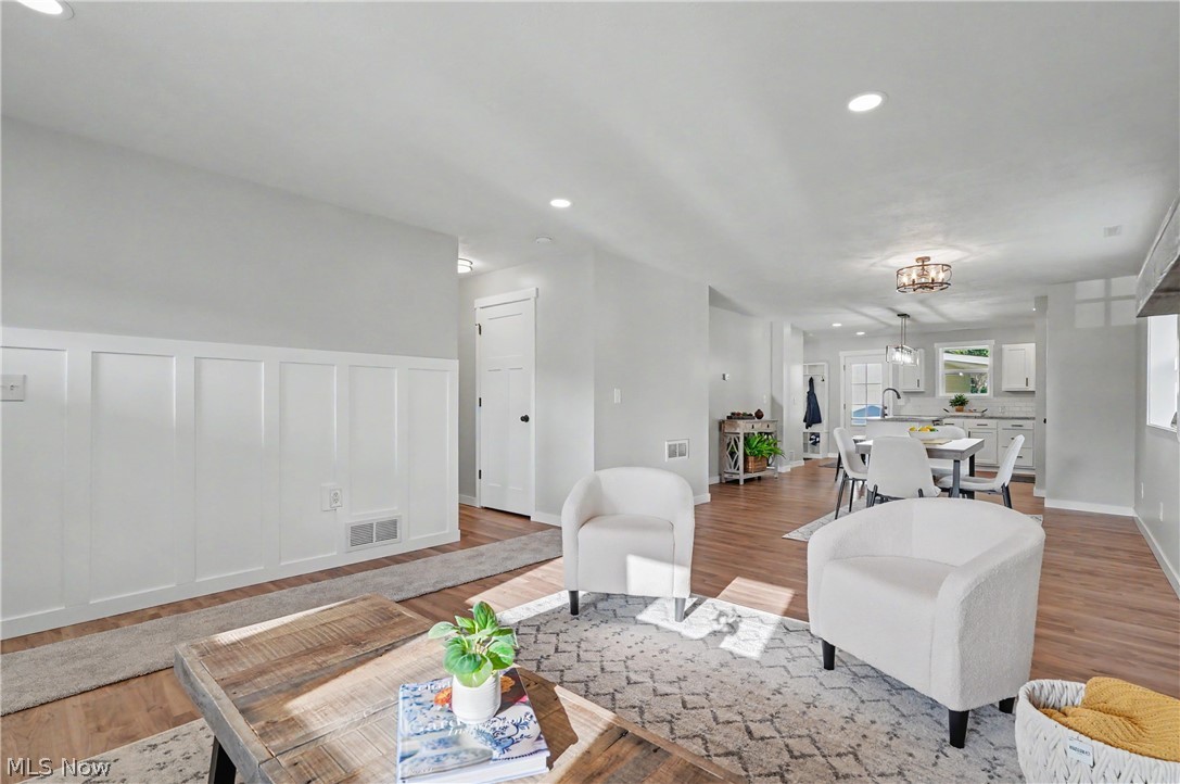 2351 Heston Drive Lake Milton OH 44429
