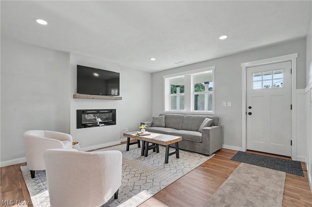 2351 Heston Drive Lake Milton OH 44429