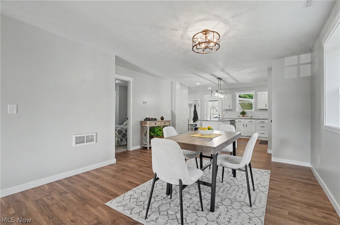 2351 Heston Drive Lake Milton OH 44429