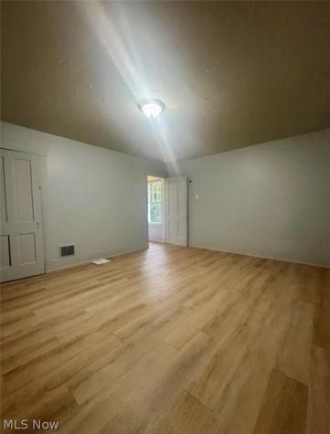 556 W Myrtle Avenue Youngstown OH 44511