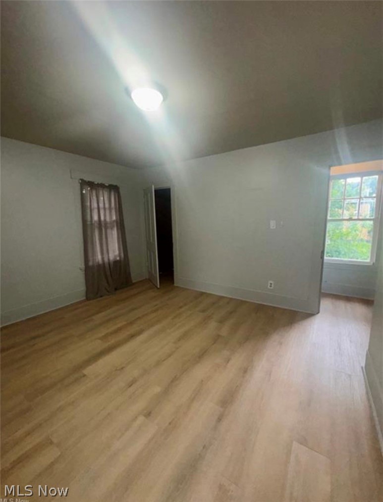 556 W Myrtle Avenue Youngstown OH 44511