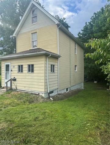 556 W Myrtle Avenue Youngstown OH 44511