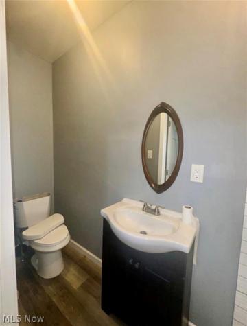 556 W Myrtle Avenue Youngstown OH 44511