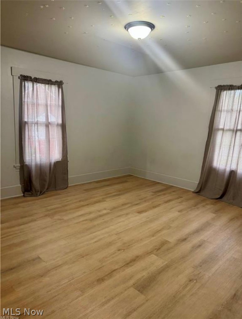 556 W Myrtle Avenue Youngstown OH 44511