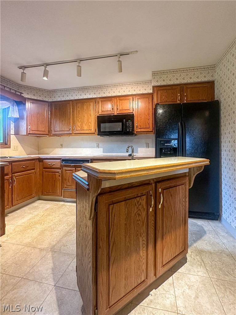 2007 Silver Fox Lane Warren OH 44484