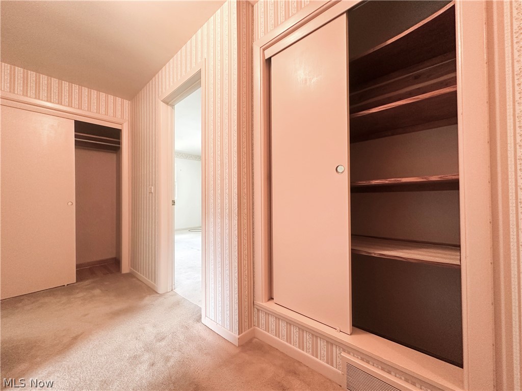 2007 Silver Fox Lane Warren OH 44484