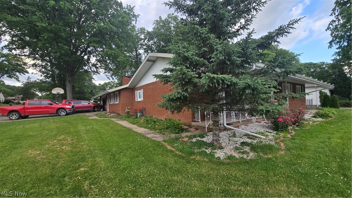 1204 Roseway Avenue SE Warren OH 44484