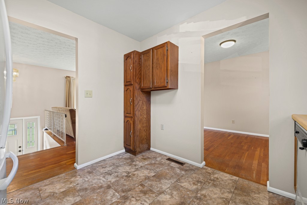 3245 Lullaby Lane Clinton OH 44216