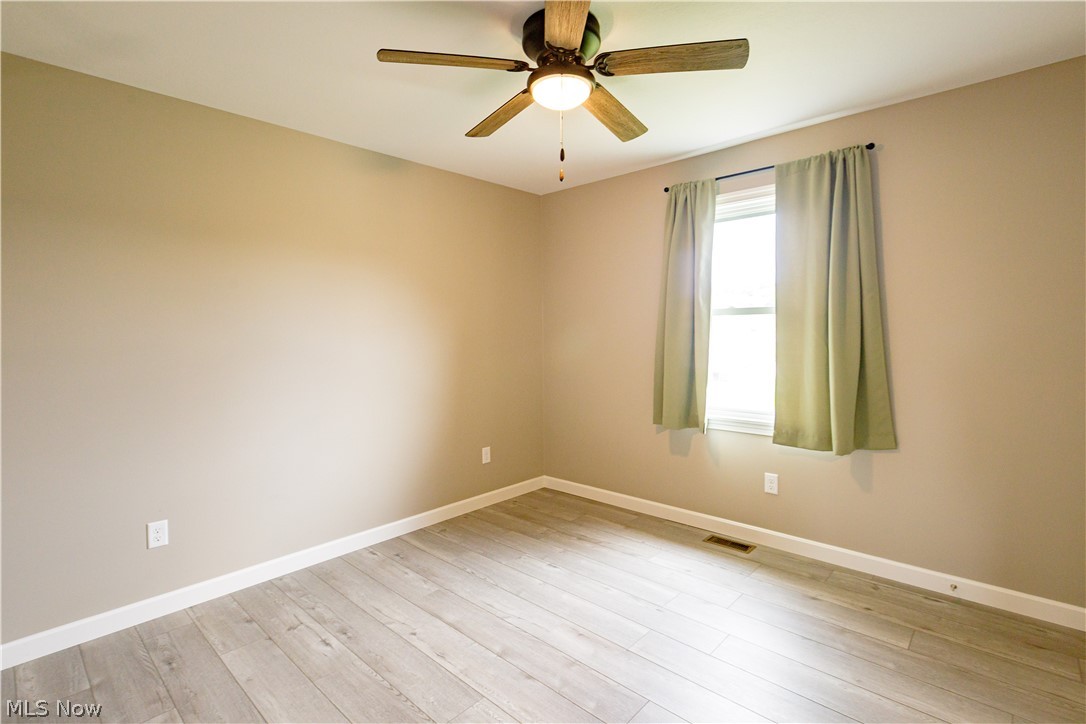 10916 Madlyn Street NE Bolivar OH 44612