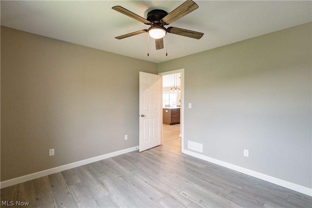 10916 Madlyn Street NE Bolivar OH 44612