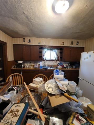 145 North Road Niles OH 44446