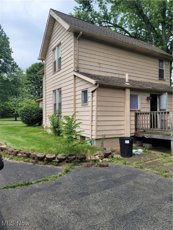 145 North Road Niles OH 44446