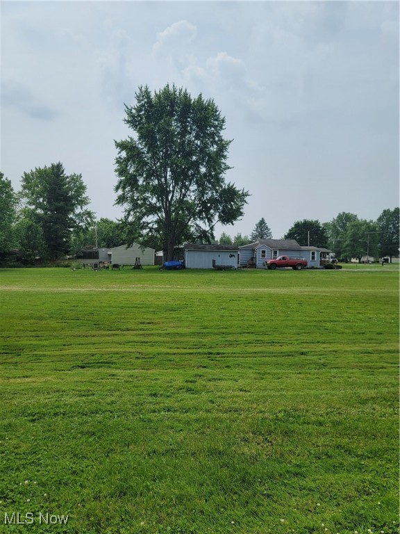 145 North Road Niles OH 44446