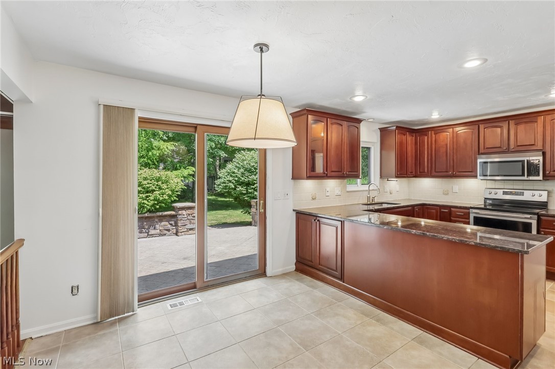 16932 Willow Wood Drive Strongsville OH 44136