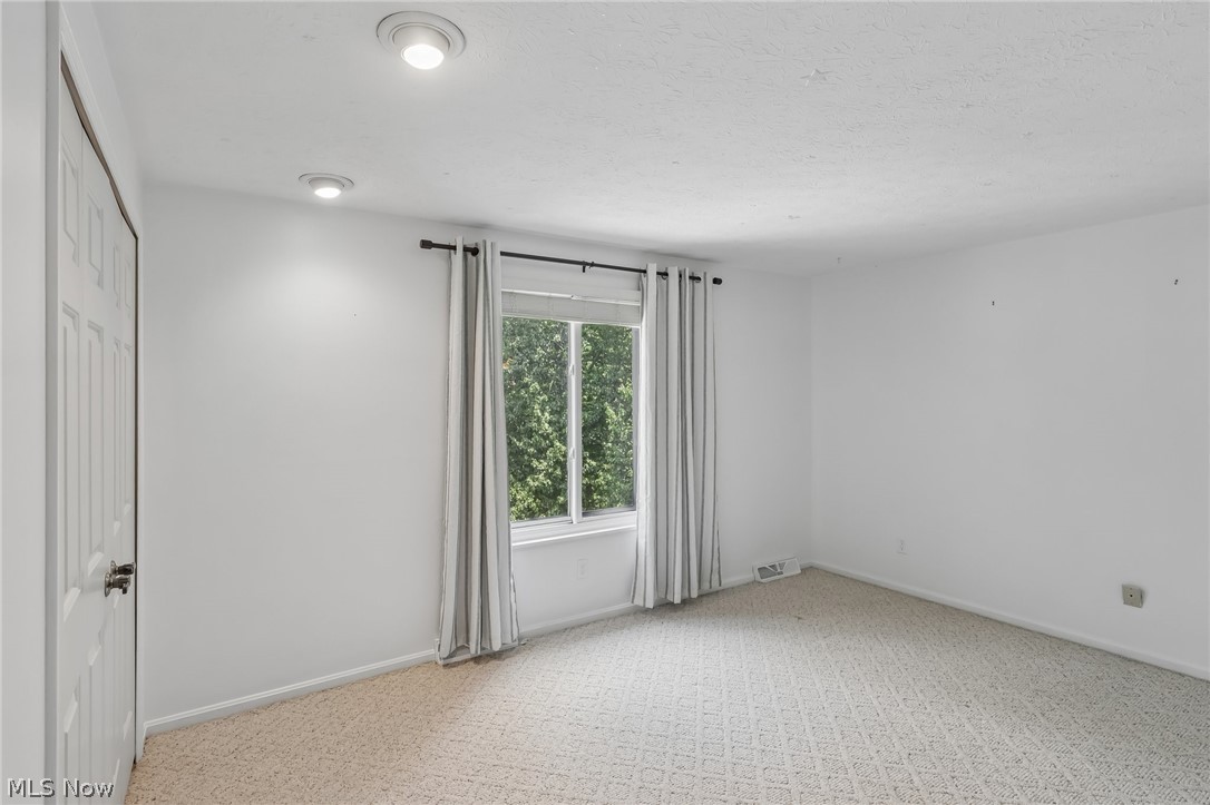16932 Willow Wood Drive Strongsville OH 44136