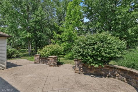 16932 Willow Wood Drive Strongsville OH 44136