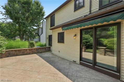 16932 Willow Wood Drive Strongsville OH 44136