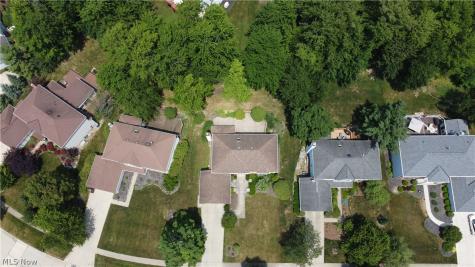 16932 Willow Wood Drive Strongsville OH 44136