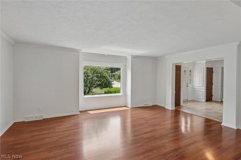 16932 Willow Wood Drive Strongsville OH 44136