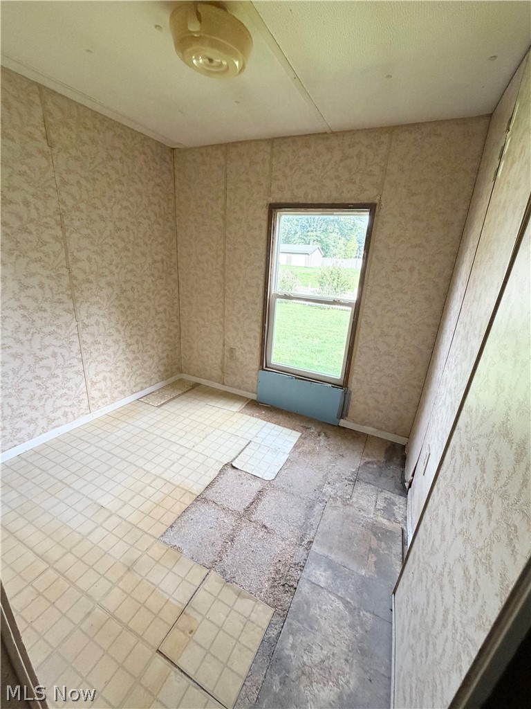 9133 W Southview Street Minerva OH 44657