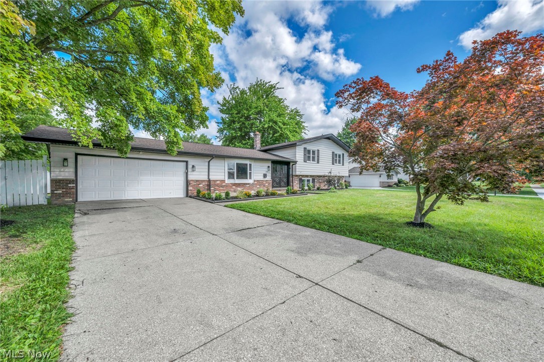 28610 Lynhaven Drive North Olmsted OH 44070