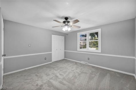 28610 Lynhaven Drive North Olmsted OH 44070