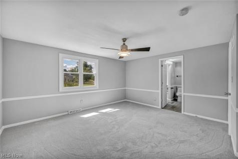 28610 Lynhaven Drive North Olmsted OH 44070