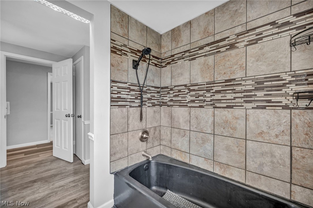 28610 Lynhaven Drive North Olmsted OH 44070