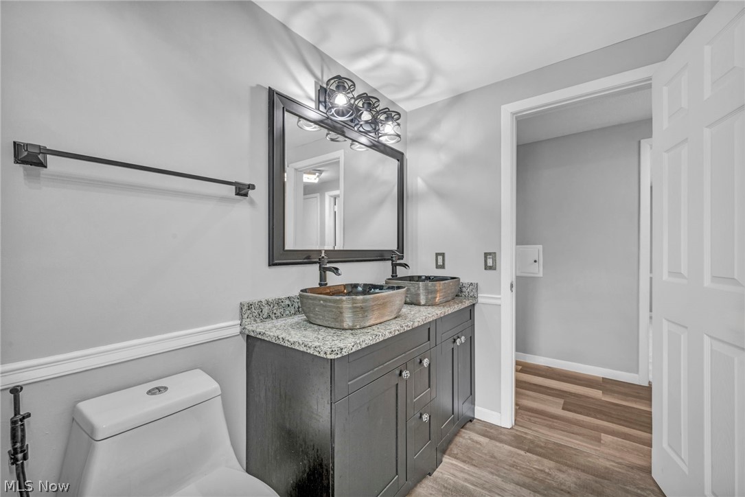 28610 Lynhaven Drive North Olmsted OH 44070