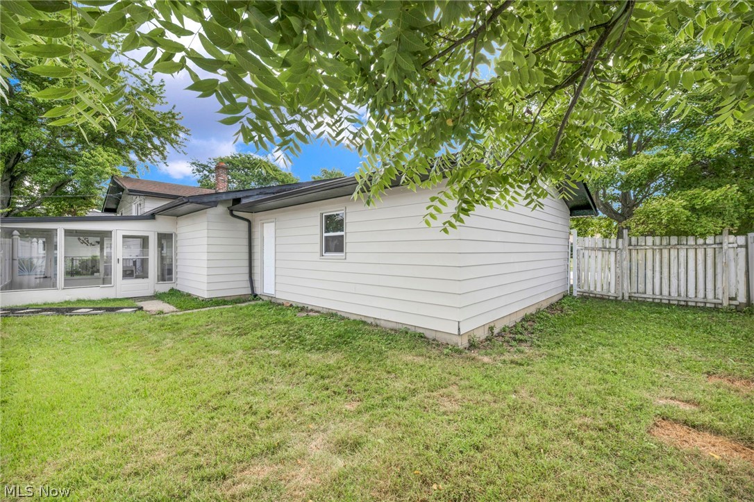28610 Lynhaven Drive North Olmsted OH 44070